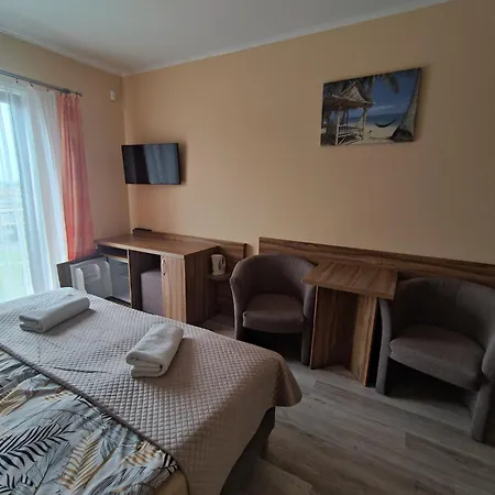 I Z Basenem Avena * Jastrzębia Góra